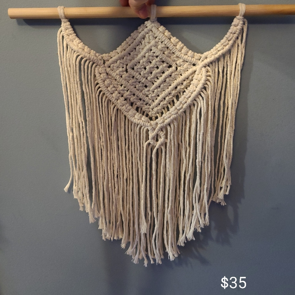 Macrame wall hanging